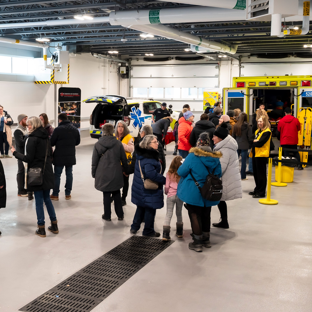 09.PESU_portes-ouvertes_ambulance2 09.PESU_portes-ouvertes_ambulance2